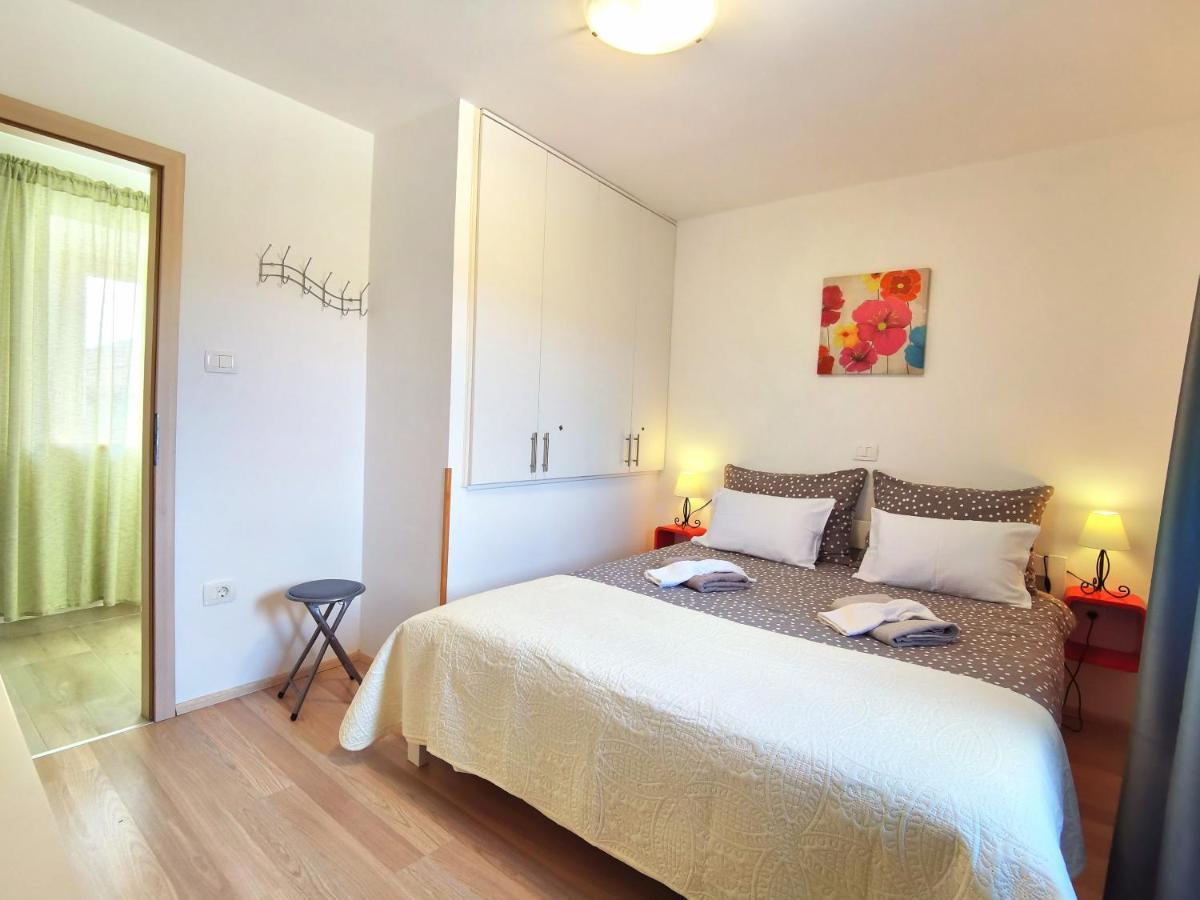 Jasmina Apartment Hum Ngoại thất bức ảnh